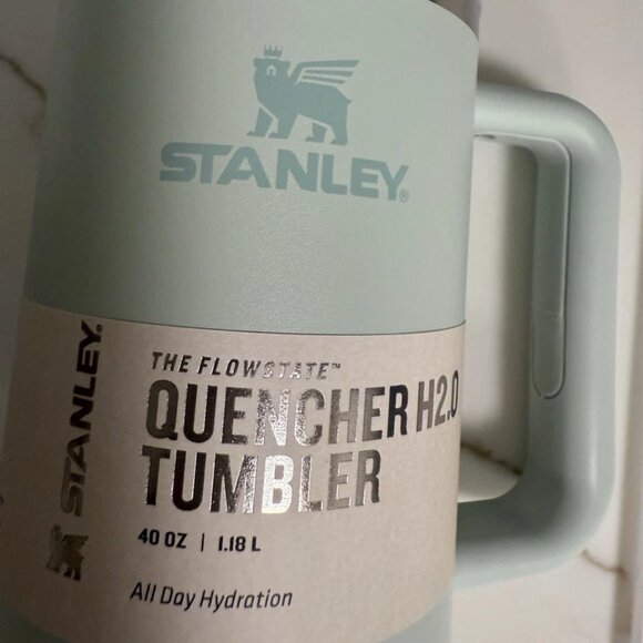 Stanley 2.0 Quencher Tumbler - Picture 11 of 14